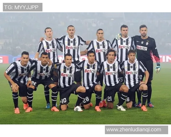 北京足球队防守战术解析与球员协作的深度剖析 北京足球队防守战术解析与球员协作的深度剖析