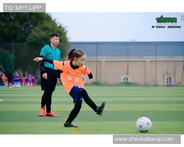 校园足球的魅力与成长之路:我在绿茵场上的点滴感悟与收获 校园足球的魅力与成长之路:我在绿茵场上的点滴感悟与收获